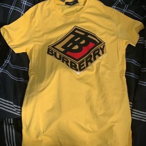 Burberry T-Shirt